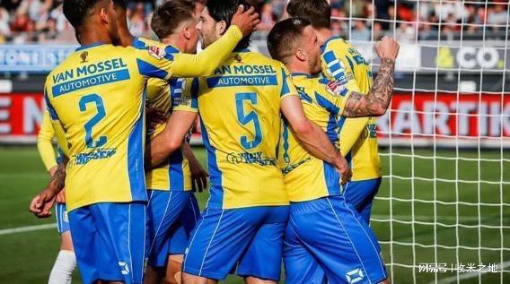 牵制边路 牵制边路